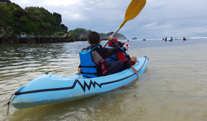 What Plastic Are Most Kayaks Made Of?