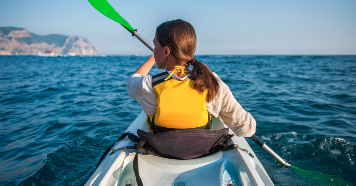 Paddle Board Vs Kayak - Which Is Better?