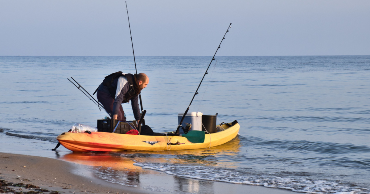 How To Launch And Land A Kayak?